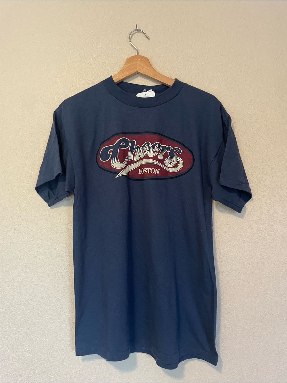 CHEERS Vintage-Boston Graphic Tee in Maroon and Navy